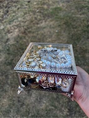 Women's Jewelry glass jars